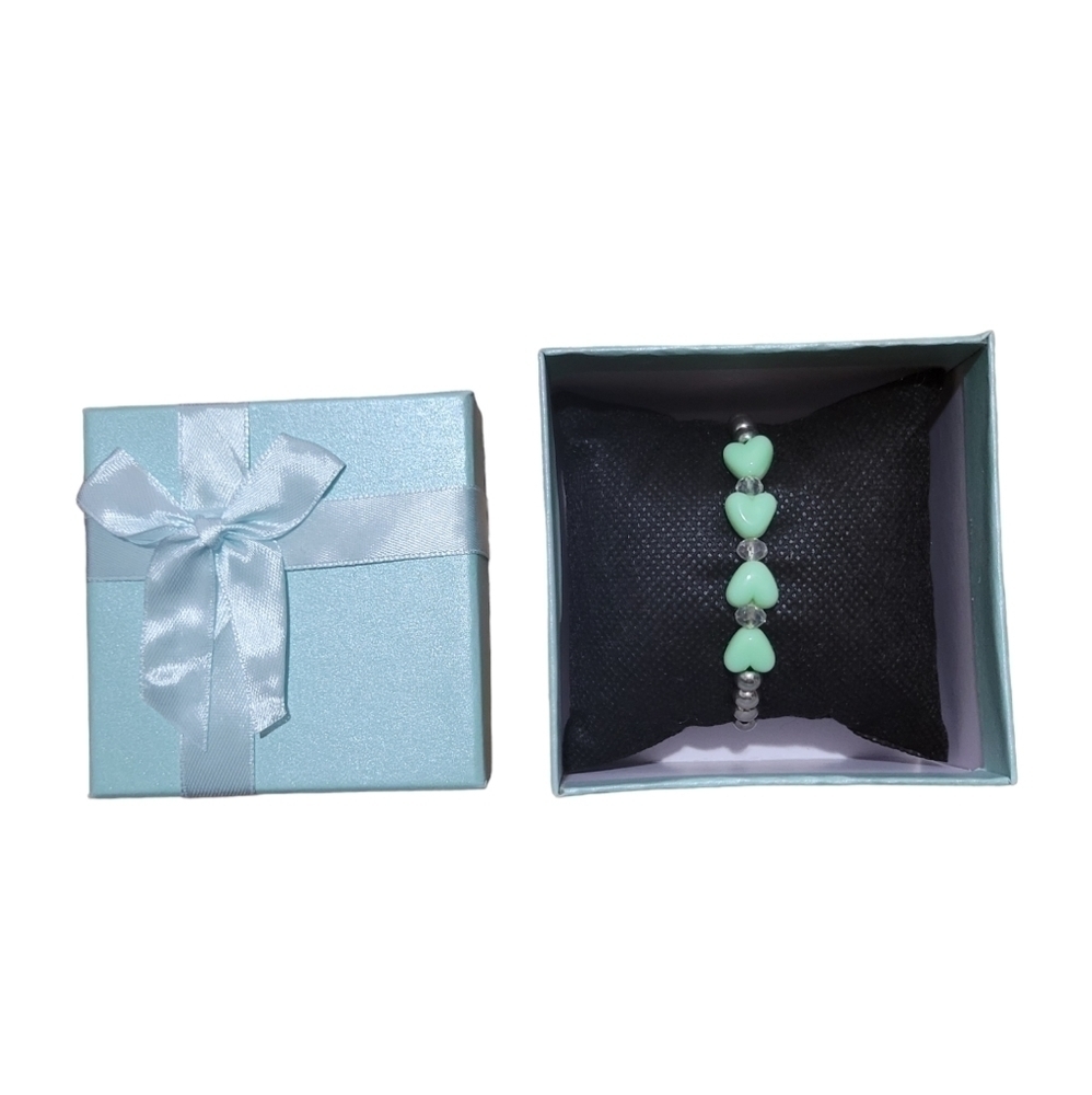 Pale Green Heart Bracelet
